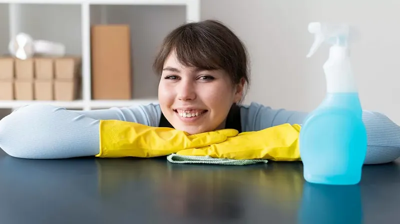 Illustrated eco-friendly kitchen cleaning scene using baking soda and spray bottle