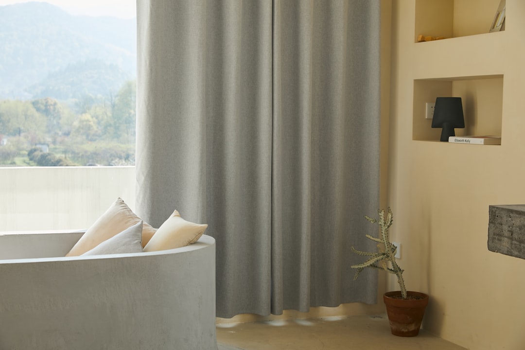 Top curtain cleaning tips for Singapore homeowners